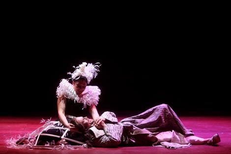 Yetzabel Arias Fernandez (Roksana), Lawrence Zazzo (Aleksandar); Händel-Festspiele Karlsruhe: Georg Friedrich Händel: Alessandro; dir. Michael Form, red. Alexander Fahima