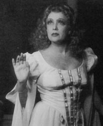 Alma Peranić kao Lucia