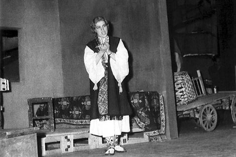 Blaženka Milić (Petrica) – Jakov Gotovac, Đerdan, Narodno pozorište Mostar, debi 3. ožujka 1961.