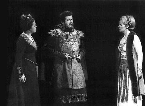 Blaženka Milić (Eva), Vladimir Ruždjak (Zrinjski) i Branka Beretovac (Jelena) – Ivan pl. Zajc, Nikola Šubić Zrinjski, HNK u Zagrebu, 1976.