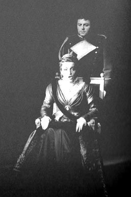 Dunja Vejzović (Grofica) i Karl-Heinz Tiemann (Herman) – Petar Iljič Čajkovski, Pikova dama, Nürnberg, premijera 1975