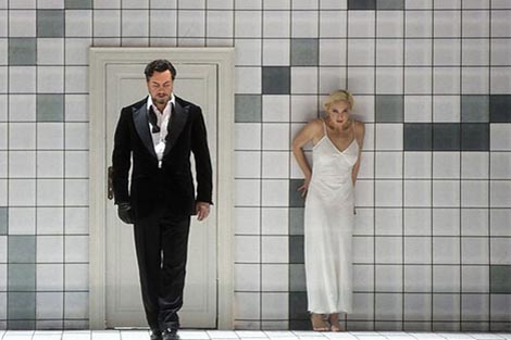 The Metropolitan Opera, New York: Béla Bartók Dvorac Modrobradog, dir. Valerij Gergijev, red. Mariusz Treliński