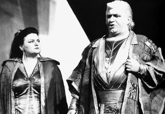 Mirella Toić (Sinaide) i Franjo Petrušanec (Faraon), Gioachino Rossini, <em>Mojsije</em>, Splitsko ljeto, 1992.