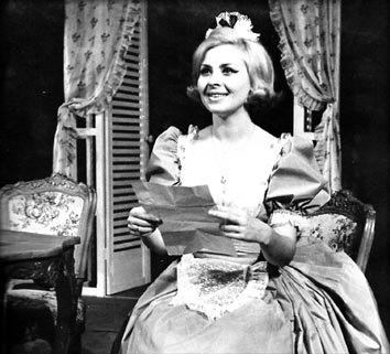 Gertruda Munitić (Adela) – Johann Strausss, Šišmiš, Narodno kazalište u Splitu, 1958.