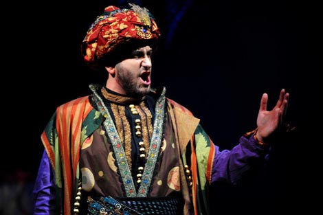 Goran Juricć (Sulejman Veličanstveni); Hrvatsko narodno kazalište u Zagrebu, Ivan pl. Zajc, Nikola Šubić Zrinjski, dir. Josip Šego, red. Krešimir Dolenčić, 2010.; foto: goranjuric.com