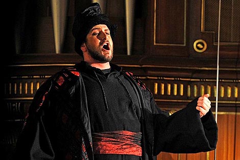 Goran Jurić (Ivan Grozni); Umjetničke akademije Sveučilišta u Zagrebu (Muzička akademija, Akademija dramske umjetnosti, Akademija likovnih umjetnosti): Sergej Prokofjev, Ivan Grozni, dir. Pavle Dešpalj, red. Borna Baletić, Graz, 2010. foto: goranjuric.com