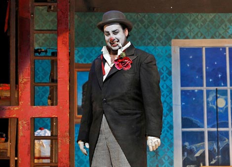 Marcelo Alvarez (Canio); The Metropolitan Opera, New York: Ruggero Leoncavallo I pagliacci, dir. Fabio Luisi, red. David McVicar, foto: Cory Weaver / Metropolitan Opera