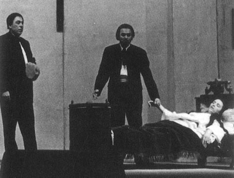 Ilija Žižak (prvi s lijeva) (Adel) – Josip Hatze, Adel i Mara, Narodno kazalište Split, 1947.