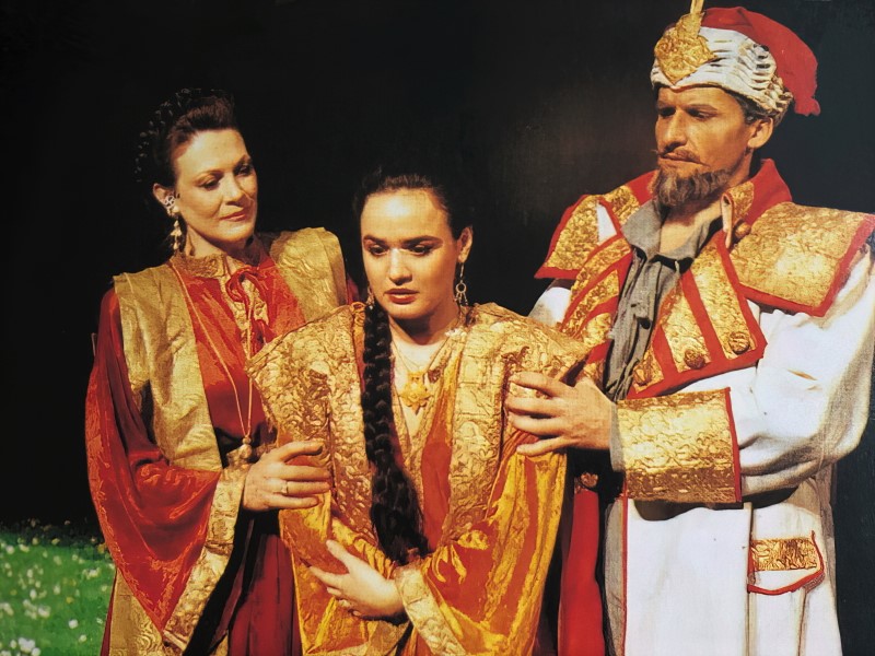 Cynthia Hansell-Bakić (Eva), Iva Hraste (Jelena) i Boris Trajanov (Zrinjski), Ivan pl. Zajc <em>Nikola Šubić Zrinjski</em>, Narodno kazalište "Ivan Zajc" u Rijeci, premijera 1991.