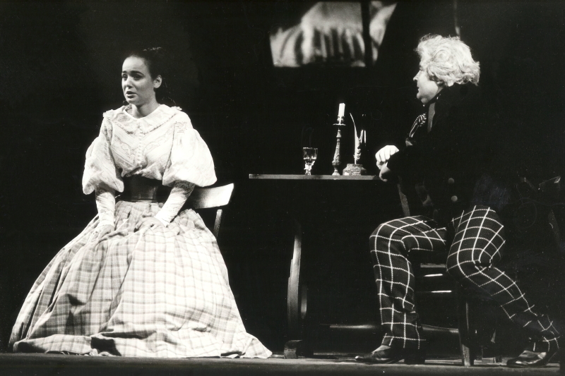 Iva Hraste-Sočo (Mimì) i Janez Lotrič (Rodolfo), Giacomo Puccini <em>La Bohème</em>, HNK u Zagrebu, prvi nastup 4. lipnja 1992.