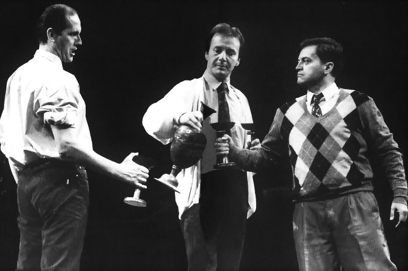 Josip Lešaja (Tarkvinije), Ivica Trubić (Kolatin), Vitomir Marof (Junije), Benjamin Britten <em>Nasilje nad Lukrecijom</em>, HNK u Zagrebu, premijera 1997. (fotografija s generalne probe)