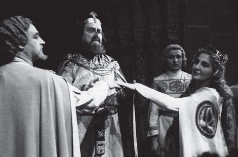 Josip Gostič (Lohengrin), Josip Križaj (Henrik) i Marija Podvinec (Elza) – HNK u Zagrebu: Richard Wagner, Lohengrin, dir. Milan Sachs, red. Tito Strozzi, premijera 24. siječnja 1952.