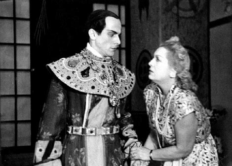 Josip Šutej (Princ Sou-Chong) i Paula Smojver Udovič (Lisa) – Franz Lehár, Zemlja smiješka, Narodno kazalište na Rijeci, 1950.