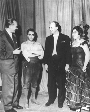 Ivo Vuljević, Mario Del Monaco, Milan Horvat i Marijana Radev poslije predstave Carmen u HNK u Zagrebu 26. ožujka 1960.