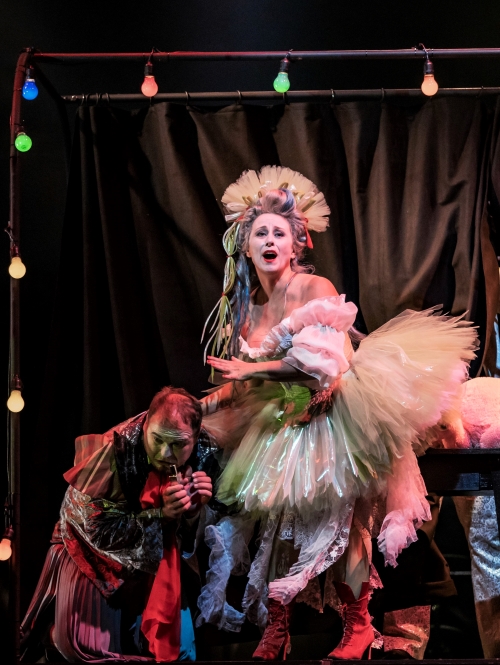 Matej Vovk (Harlekin) i Martina Zadro (Nedda) na premijeri <em>Pagliaccija</em> u SNG Ljubljana 2020.