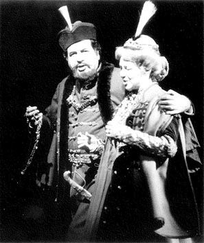 Vladimir Ruždjak (Obren) i Nada Ruždjak (Ljubica) – Vatroslav Lisinski, Ljubav i zloba, HNK u Zagrebu, premijera 1978.