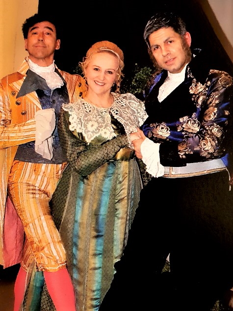 Dinko Bogdanić, Lidija Horvat-Dunjko i Ronald Braus za vrijeme predstave Gioachino Rossini, <em>Il Signor Bruschino</em> (<em>Gospodin Bruschino</em>), Opera bb, 2008.
