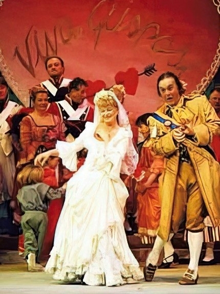 Olga Šober (Adina) i Giorgio Surian (Dulcamara), Gaetano Donizetti, <em>Ljubavni napitak</em>, HNK Ivana pl. Zajca, Rijeka 2004.