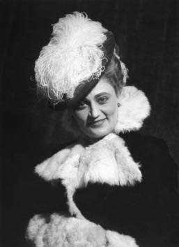 Vera Misita (Margareta) – Richard Heuberger, Ples u operi, Zagreb, 1943.