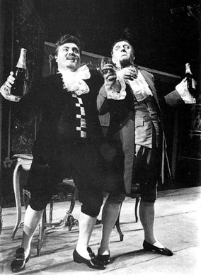 Viktor Bušljeta (Don Jerom) i Franjo Godec (Mendoza) – Sergej Prokofjev, Vjenčanje u samostanu, Narodno kazalište „Ivan Zajc“, Rijeka, 1968.