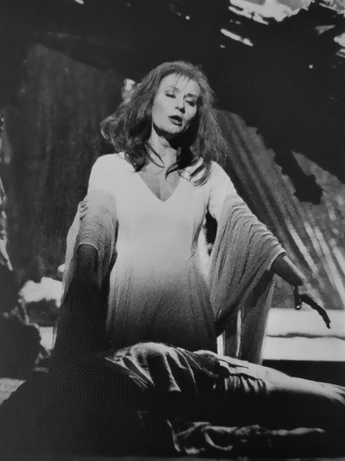 Vlatka Oršanić kao Rusalka, Antonin Dvořák <em>Rusalka</em>, Aaltotheater, Essen, premijera 1996.