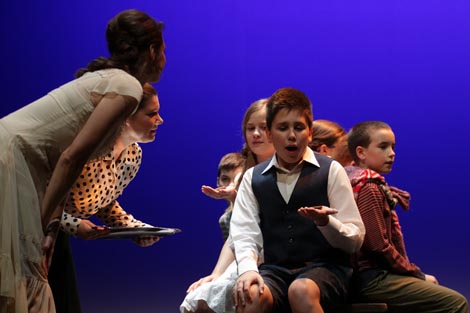 Ivana Srbljan (Charlotte), Anamarija Knego (Sophie) i učenici Glazbene škole Ivana Matetića Ronjgova; Hrvatsko narodno kazalište Ivana pl. Zajca, Rijeka: Jules Massenet, Werther, dir. Ville Matvejeff, red. Fabrizio Melano