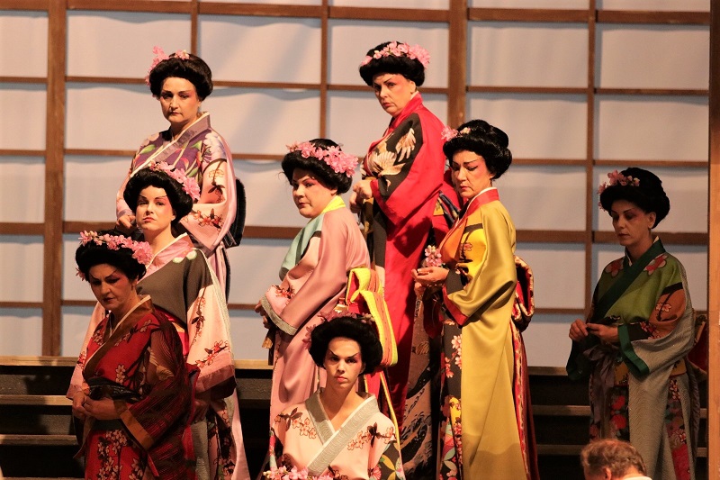 HNK Ivan pl. Zajc, Rijeka: Giacomo Puccini: <em>Madama Butterfly</em>, dir. Ville Matvejeff, red. Dražen Siriščević