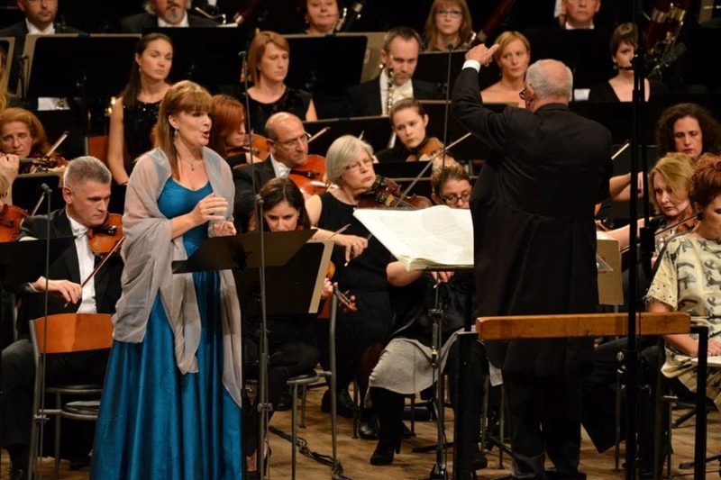 Adela Golac-Rilović (Tove) i Nikša Bareza na svećanoj izvedbi Schönbergovih <em>Gurre-Lieder</em> u povodu Barezinog 80. rođendana, Lisinski 2016.